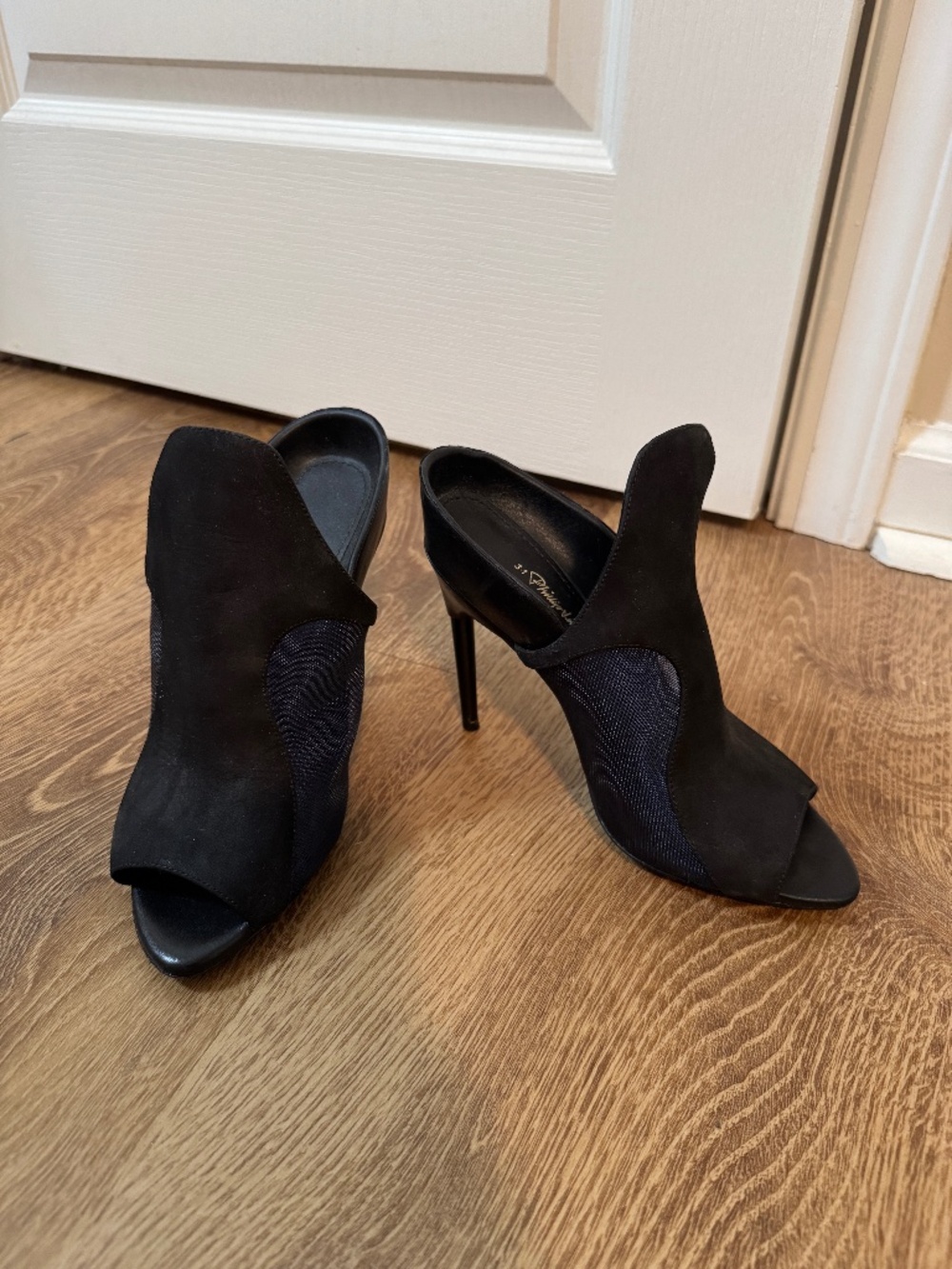 Suede and mesh heels